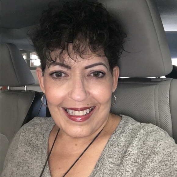 Meet your Posher, Maria elena - Picture 1 of 1